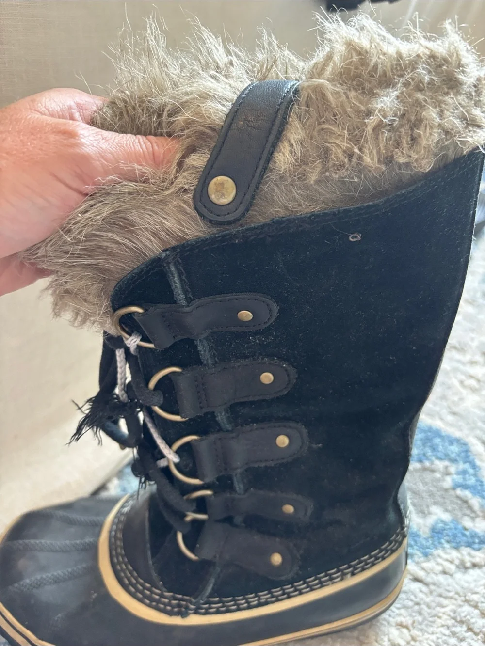 Women’s Sorel Snow Boots- Waterproof